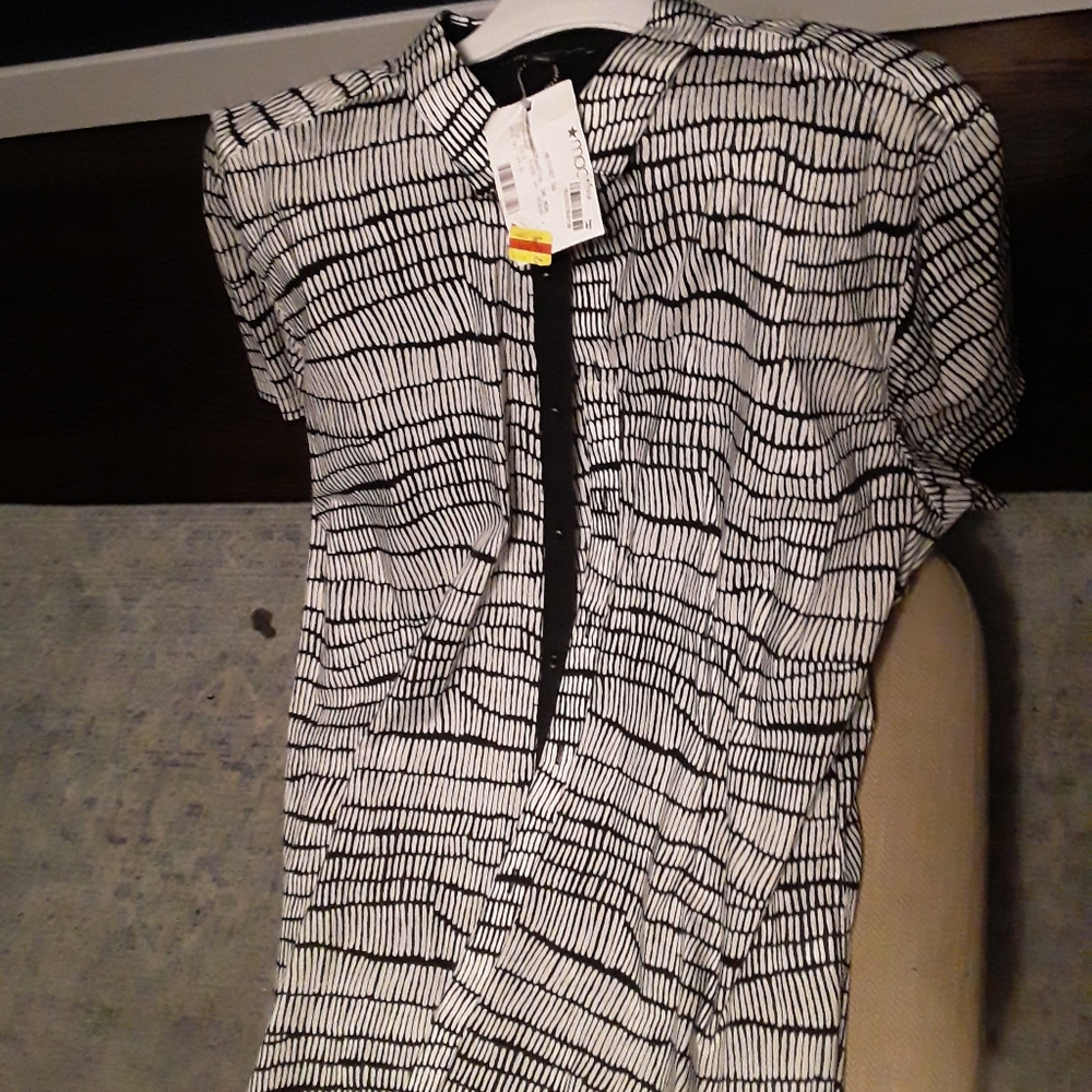 Casual dress shirt
